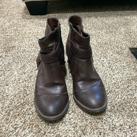 American Eagle Booties - Picture 2 of 4